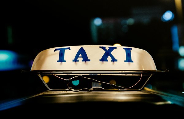 Taxi prix fixe : des tarifs clairs pour vos déplacements en paca